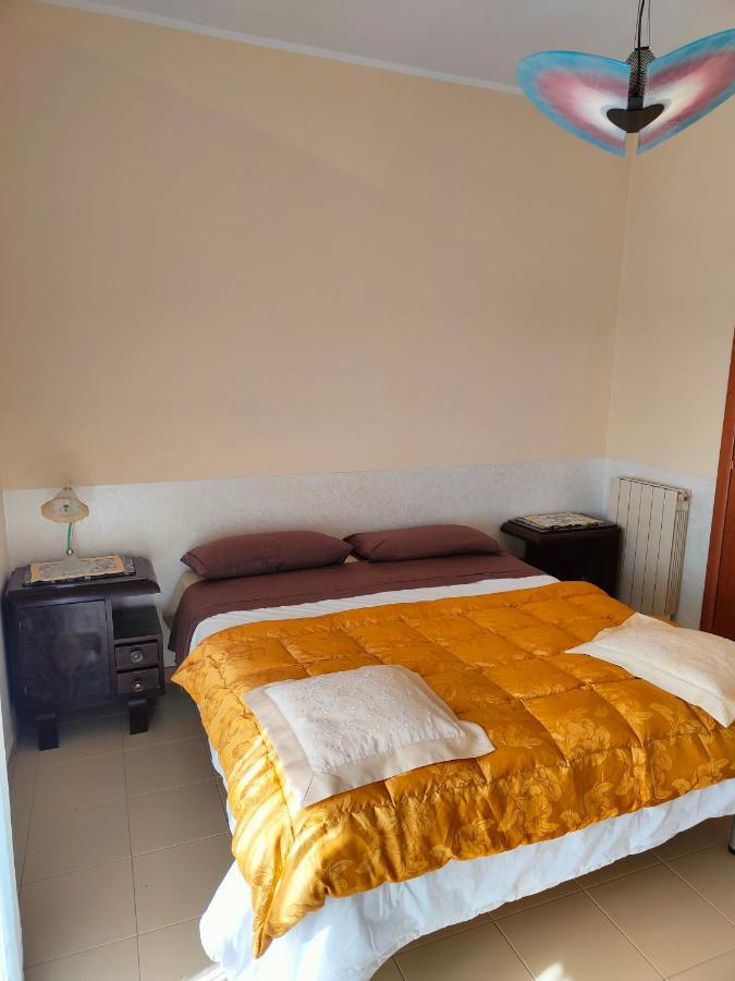 Appartamento In Villa Virginia Fino A 10 Ospiti Mondragone Buitenkant foto