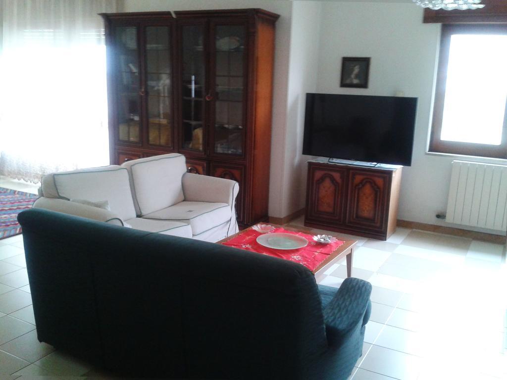 Appartamento In Villa Virginia Fino A 10 Ospiti Mondragone Kamer foto